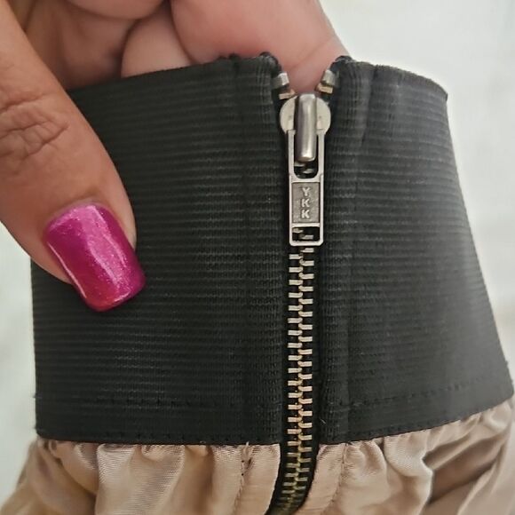 Wilfred Gray and Cream Silk Garment - Picture 3 of 16